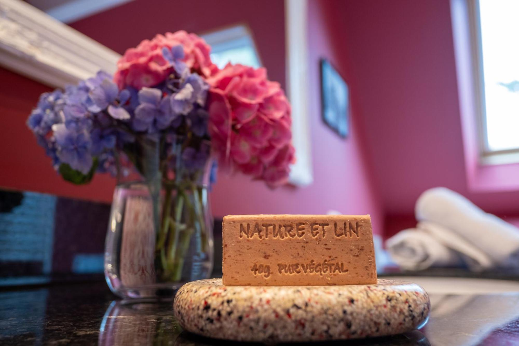 Nature Et Lin Neville Room photo